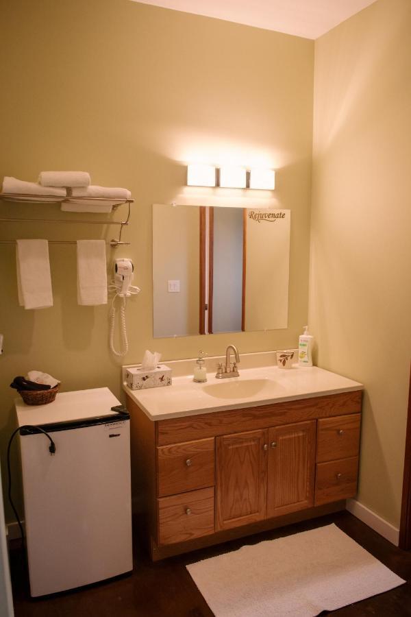 Baergnaescht B&B Osoyoos Ngoại thất bức ảnh