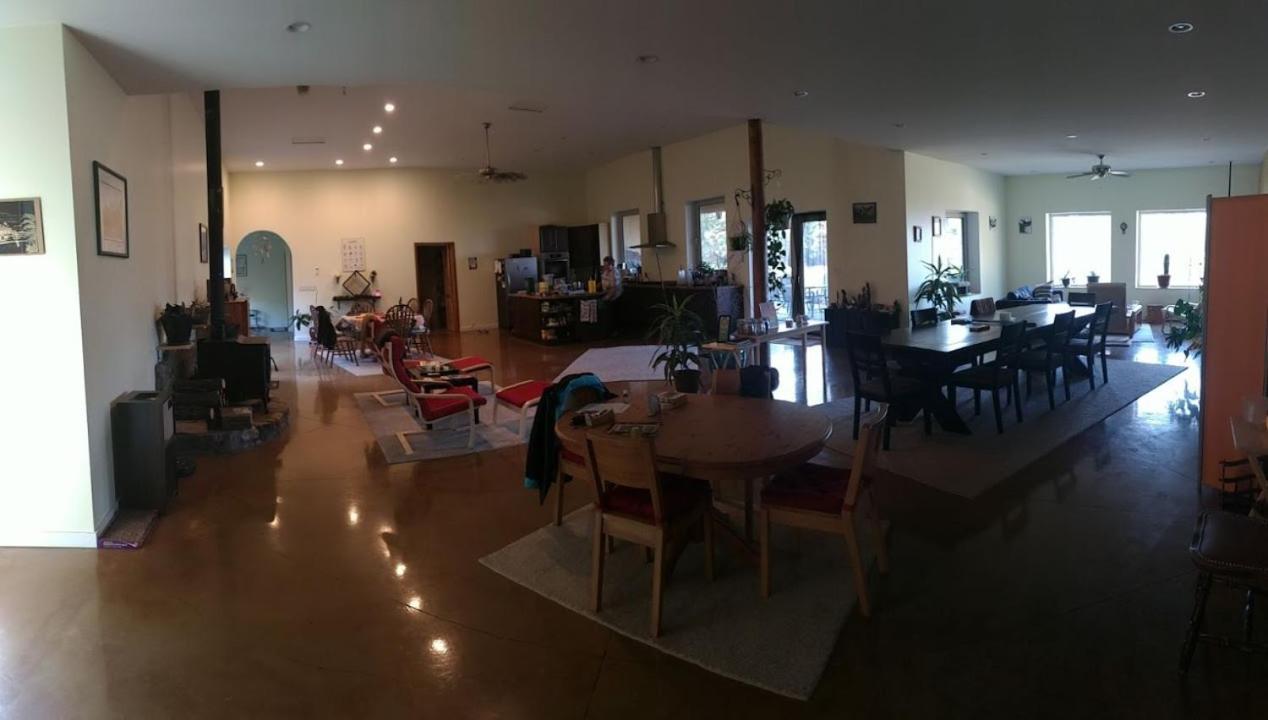 Baergnaescht B&B Osoyoos Ngoại thất bức ảnh