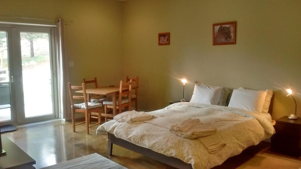 Baergnaescht B&B Osoyoos Ngoại thất bức ảnh
