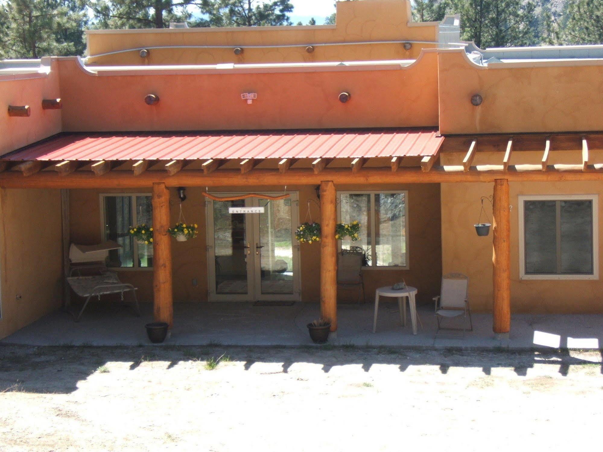 Baergnaescht B&B Osoyoos Ngoại thất bức ảnh