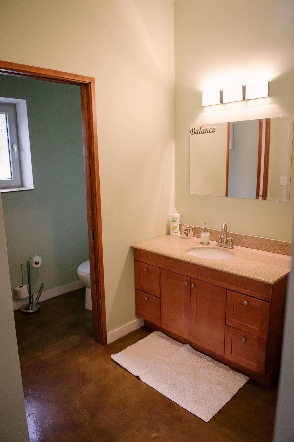 Baergnaescht B&B Osoyoos Ngoại thất bức ảnh